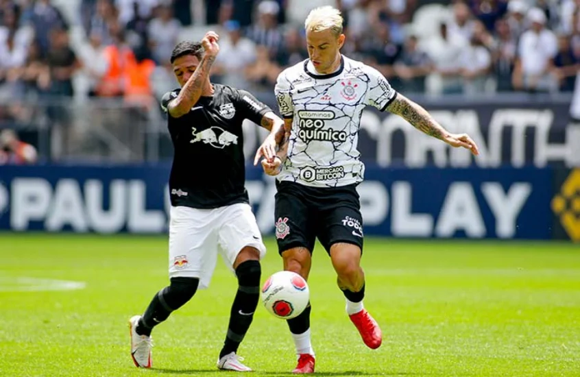 Corinthians encara o Bragantino pelo Campeonato Brasileiro