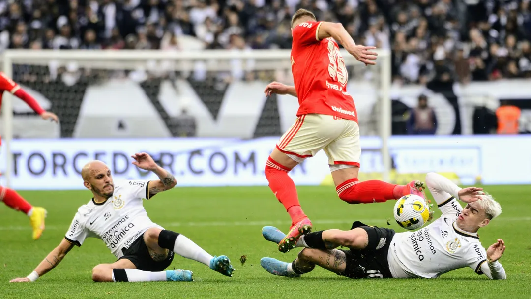 Corinthians e Internacional empatam e perdem oportunidade de subir na tabela