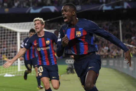 Dembélé abriu o marcador no Camp Nou