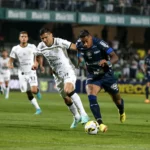 Coritiba e Corinthians empatam em jogo de quatro gols