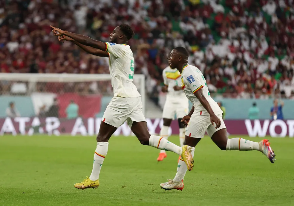 Dia comemora gol do Senegal contra o Catar