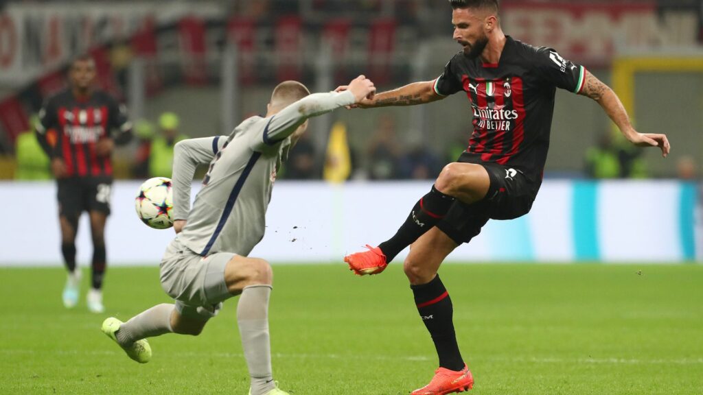 No final da partida o Milan marcou o 4º gol - Junior Messias