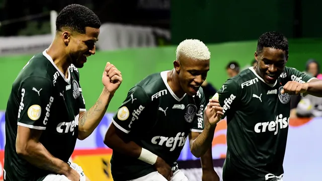 Palmeiras 4 x 0 Fortaleza - Campeão, Verdão goleia e faz a festa no Allianz