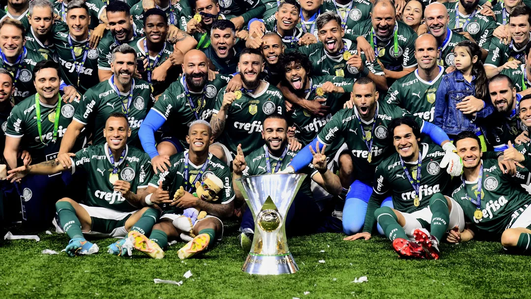 Palmeiras vence o América-MG em festa do recebimento da taça