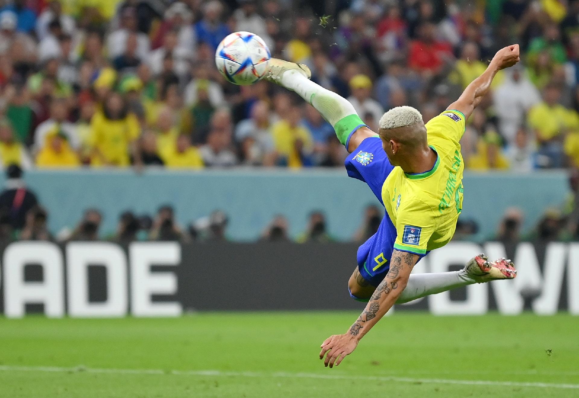 Resumo do quinto dia de Copa do Mundo