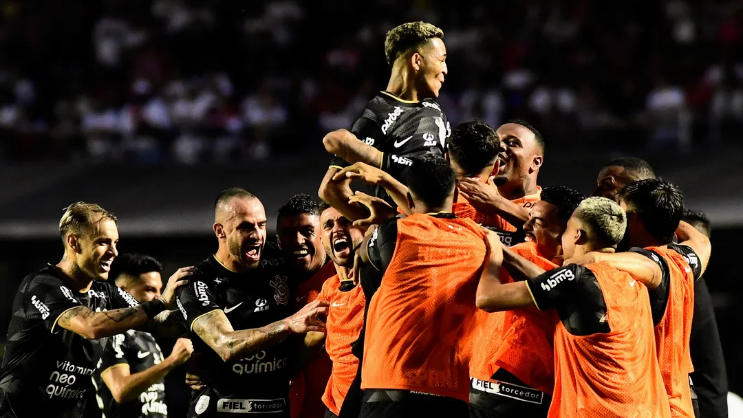 São Paulo 1 x 2 Corinthians - Timão quebra tabu e vence o Tricolor no Morumbi