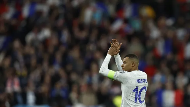 Kylian Mbappé fez adois gols no 4 a 0 da França sobre a Holanda