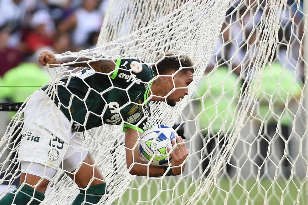 Gol de Rafael Navarro em Vasco x Palmeiras