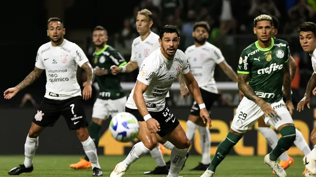 Jogadores de Corinthians e Palmeiras no Dérbi desse sábado