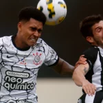 Em busca da liderança Botafogo encara o Corinthians no Nilton Santos