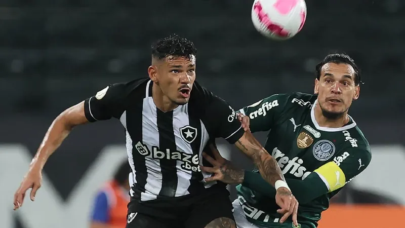 Duelo dos líderes coloca Palmeiras e Botafogo frente a frente pelo Brasileirão