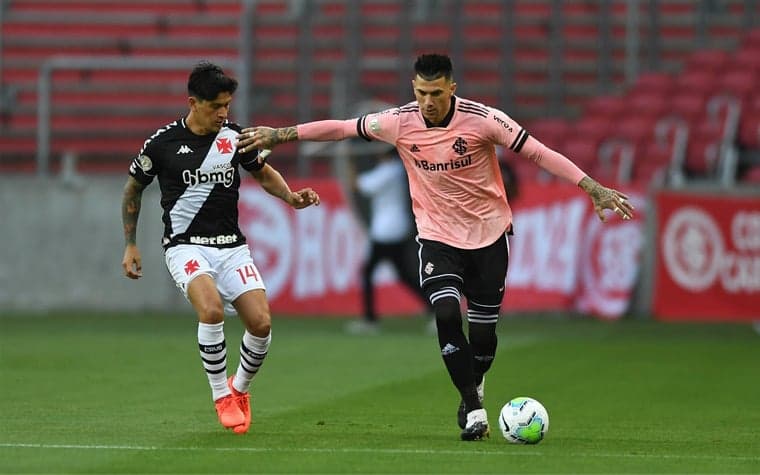 Internacional x Vasco - Escalações e tudo sobre o duelo pelo Campeonato Brasileiro