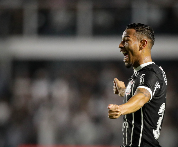 Ruan Oliveira comemorando o gol que marcou contra o Santos