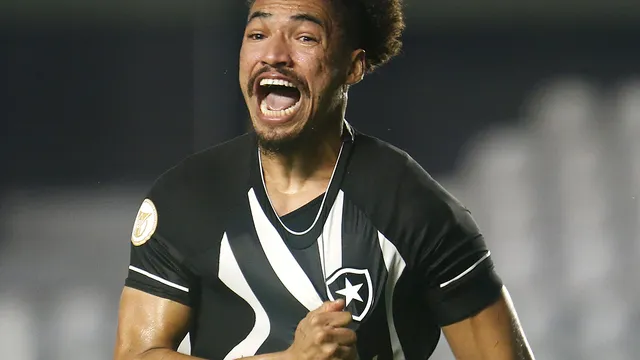 Adryelson Botafogo comemoração contra Santos