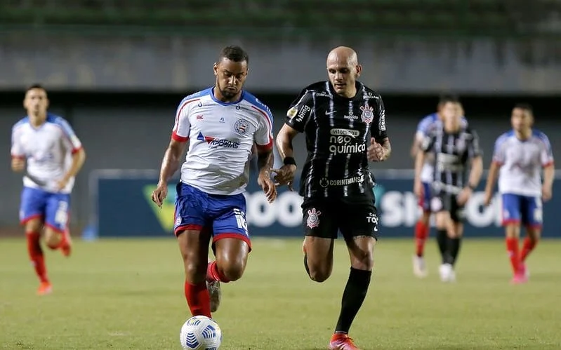 Bahia e Corinthians se enfrentam na Arena Fonte Nova pelo Brasileirão