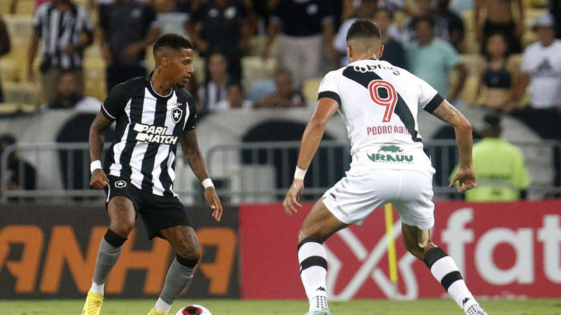 Botafogo e Vasco fazem clássico no Estádio Nilton Santos