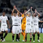 Corinthians x Universitário-PER Escalações e tudo sobre o duelo pela Copa Sul-Americana