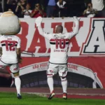 São Paulo goleia o Santos e segue em ótima sequencia