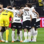 Corinthians vence o Newell’s Old Boys e tem vantagem para o jogo de volta