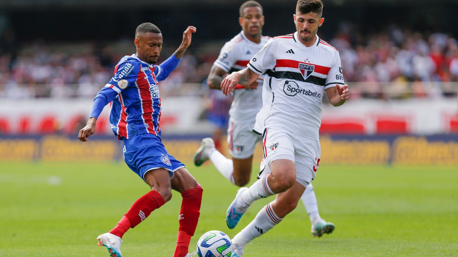 Bahia Erra e São Paulo Aproveita: 3x0 Tricolor Vence Fora de Casa