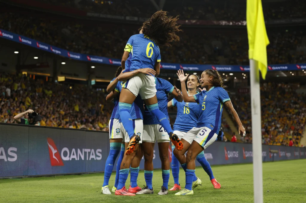 Brasil brilha e derrota Austrália no futebol feminino